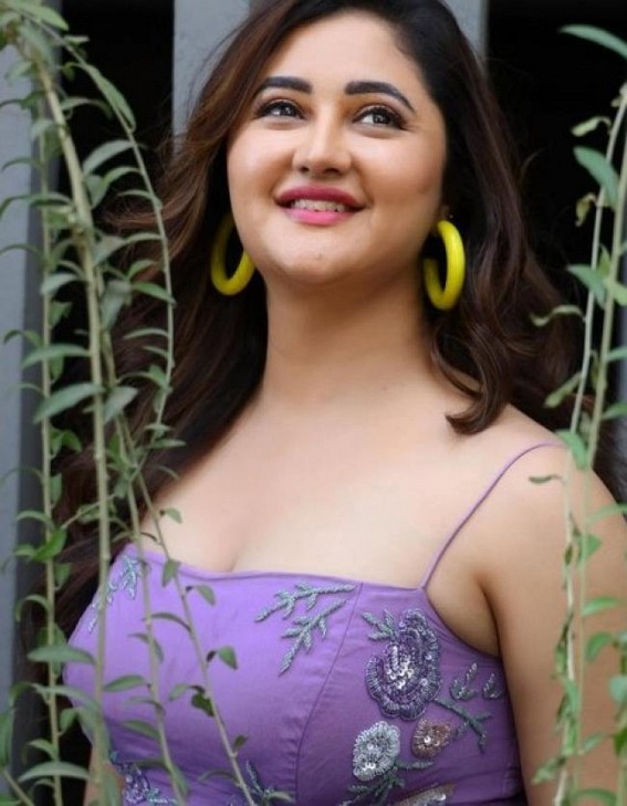 Rashami Desai says 'spread kindness' after Parag Tyagi trolled for walking his dog post wife's demise