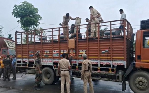 Ganja around a thousand kilos were seized from inside Electric Transformers in Churaibari : Two UP men have been arrested by Police 