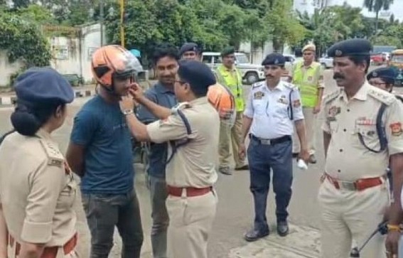 Traffic Drive Targets Modified Number Plates and Law Violators