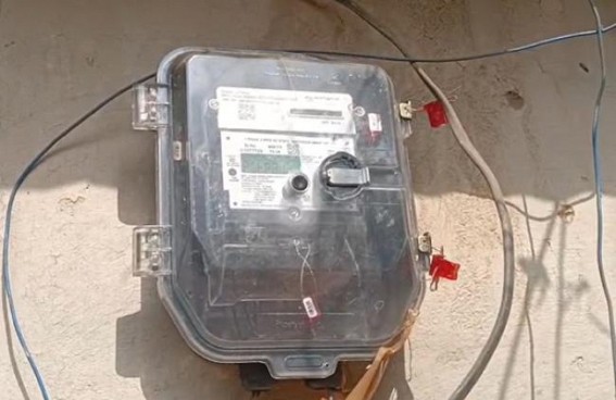 Tea Seller Receives Rs. 92,000 Electricity Bills