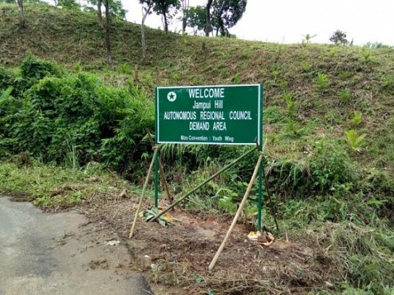 Mizo-community puts signboard in Jumpui hill as ‘Autonomous Regional Council Demand Area’ Mizo-community puts signboard in Jumpui hill as ‘Autonomous Regional Council Demand Area’