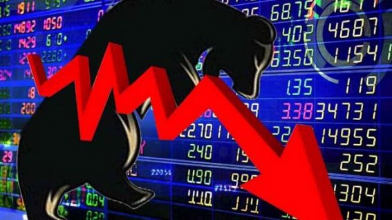 Sensex slumps 470 points, Yes Bank down 15% Sensex slumps 470 points, Yes Bank down 15%