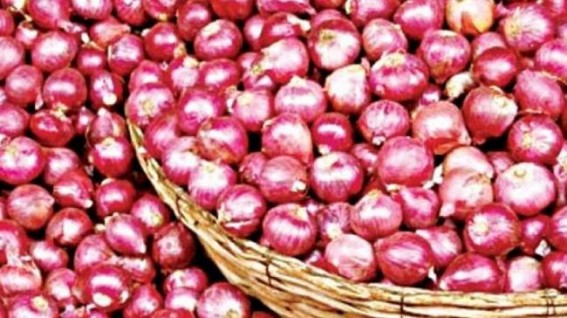 Delhi govt to sell onion at Rs 23.90/kg from today Delhi govt to sell onion at Rs 23.90/kg from today