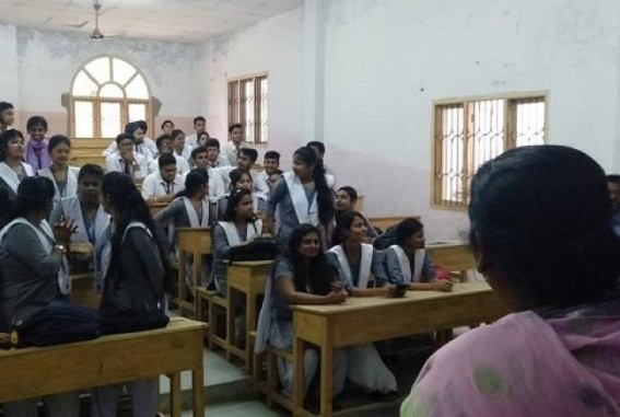 EC turns blind : BJP MP candidate taking class on BJP, RSS history, seeking votes in Colleges EC turns blind : BJP MP candidate taking class on BJP, RSS history, seeking votes in Colleges