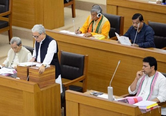 BJP promised 7 lakhs youths smartphones but now plans only 14000 phones at Rs. 3500 : Another JUMLA ? BJP promised 7 lakhs youths smartphones but now plans only 14000 phones at Rs. 3500 : Another JUMLA ?