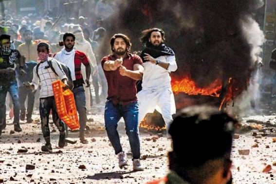 Delhi riots: Court seeks police's response on Shahrukh Pathan's bail plea Delhi riots: Court seeks police's response on Shahrukh Pathan's bail plea