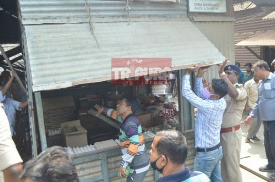 Lockdown began in Tripura at 2 PM, Today : No Restrictions upon Hospitals, Commodity Carrying vehicles, Ration Shops, Court, Police Station, Banks, Veg/Non-Veg markets Grocery shops, Fuel Pumps Lockdown began in Tripura at 2 PM, Today : No Restrictions upon Hospitals, Commodity Carrying vehicles, Ration Shops, Court, Police Station, Banks, Veg/Non-Veg markets Grocery shops, Fuel Pumps