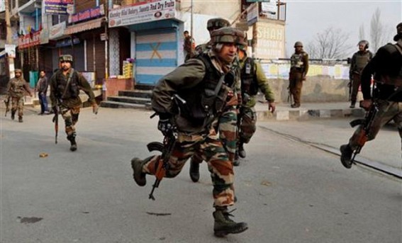 Cop killed in Kashmir terror attack Cop killed in Kashmir terror attack