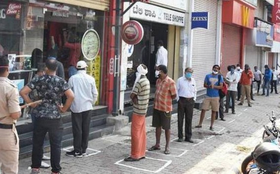 Total lockdown turns Karnataka into ghost state Total lockdown turns Karnataka into ghost state