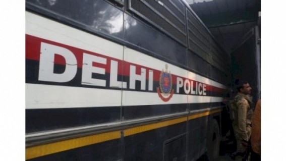 Delhi Police bust fake Aadhaar card racket, 2 held Delhi Police bust fake Aadhaar card racket, 2 held