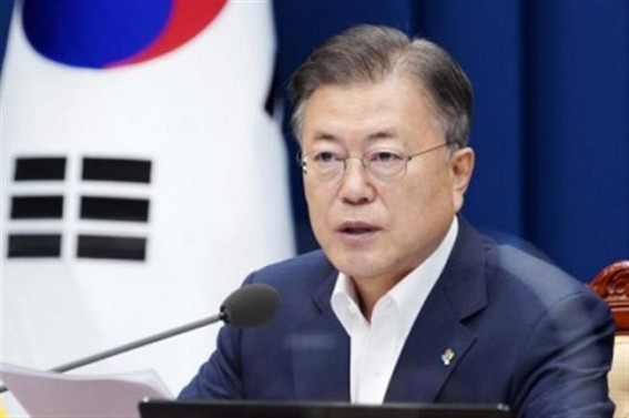 S.Korean President's approval rating rises to 42.7% S.Korean President's approval rating rises to 42.7%