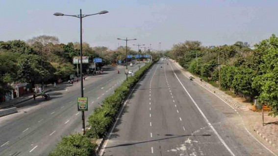 Delhi-NCR wakes up to clear sky, AQI 'satisfactory' Delhi-NCR wakes up to clear sky, AQI 'satisfactory'
