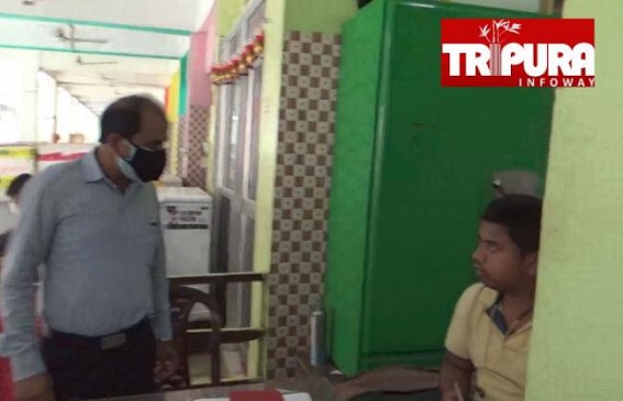 Administrative Mask-Enforcement drive by Sadar DCM in Maharajganj Bazar Administrative Mask-Enforcement drive by Sadar DCM in Maharajganj Bazar