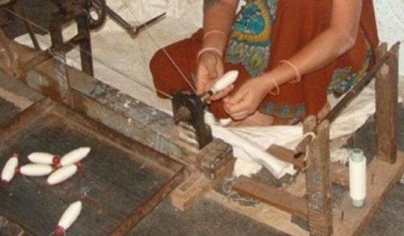 After 'fake-khadi scam', KVIC blacklists Mumbai's famed Khadi Emporium After 'fake-khadi scam', KVIC blacklists Mumbai's famed Khadi Emporium