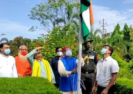 Tripura Celebrates Independence Day with full ardor : CM Manik Saha hoisted National Flag at Assam Rifles Ground Tripura Celebrates Independence Day with full ardor : CM Manik Saha hoisted National Flag at Assam Rifles Ground