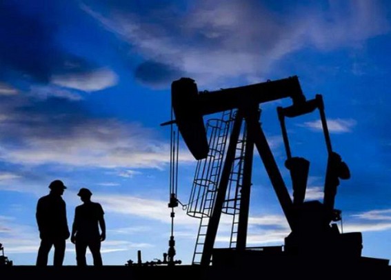 Increase in crude prices will weaken Indian oil companies if net realisation doesn't go up: Moody's Increase in crude prices will weaken Indian oil companies if net realisation doesn't go up: Moody's