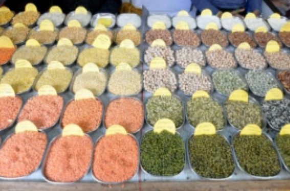 States being provided pulses at less than market rate for midday meals: Centre States being provided pulses at less than market rate for midday meals: Centre