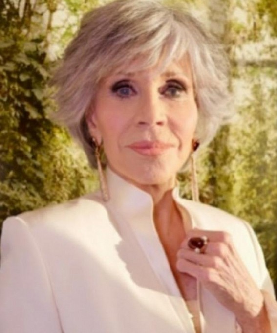 Jane Fonda, 84, says chemotherapy better than other treatment options for cancer Jane Fonda, 84, says chemotherapy better than other treatment options for cancer