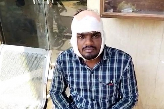 Ranirbazar: Centering a Pity issue a man was brutally beaten up by his friend and admitted to the hospital Ranirbazar: Centering a Pity issue a man was brutally beaten up by his friend and admitted to the hospital