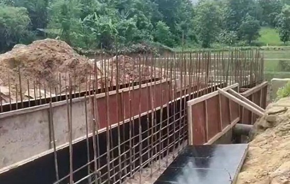 Alleging low quality construction work, public protested in Dhalai, Karamchara Alleging low quality construction work, public protested in Dhalai, Karamchara
