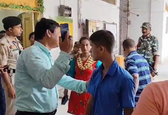 Knife-attack at Umakanta Bengali Medium school : 2 students injured Knife-attack at Umakanta Bengali Medium school : 2 students injured