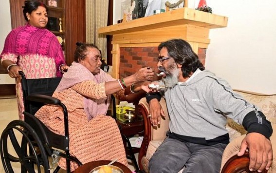 Jharkhand Election Result: Hemant Soren wins at a margin of 39,791 votes Jharkhand Election Result: Hemant Soren wins at a margin of 39,791 votes