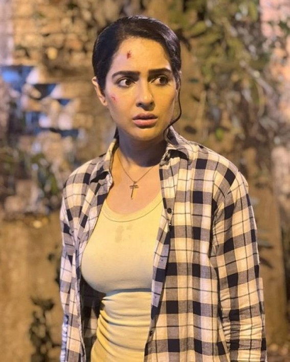 Malvi Malhotra calls 'Jenma Natchathiram' a perfect blend of horror and romance Malvi Malhotra calls 'Jenma Natchathiram' a perfect blend of horror and romance